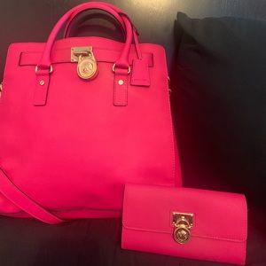 Michael Kors Large Hamilton Bag w/ wallet